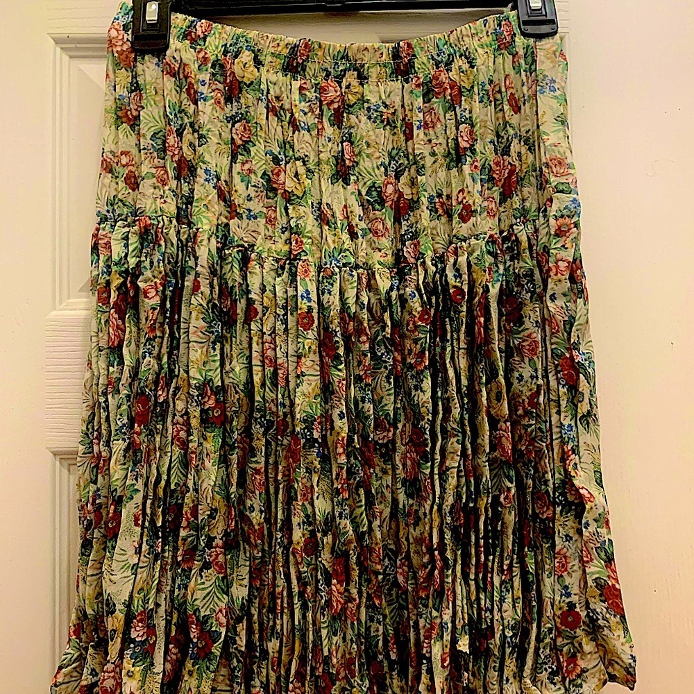 Almost mid length broomstick skirt made by Wrapper, size large